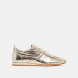DELANY SNEAKERS LIGHT GOLD + PIN CHARM BUNDLE